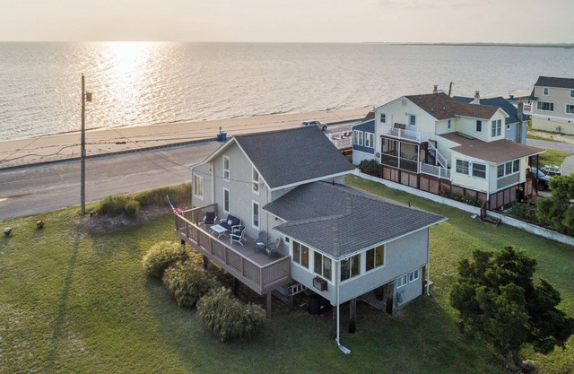 Lovely Coastal Home By Delaware Bay: Walk to Beach