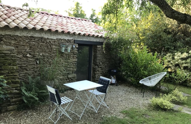Lovely cottage in a green and quiet setting!
