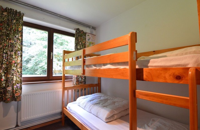 Lovely detached house in quiet area with very spacious garden, terrace and WiFi