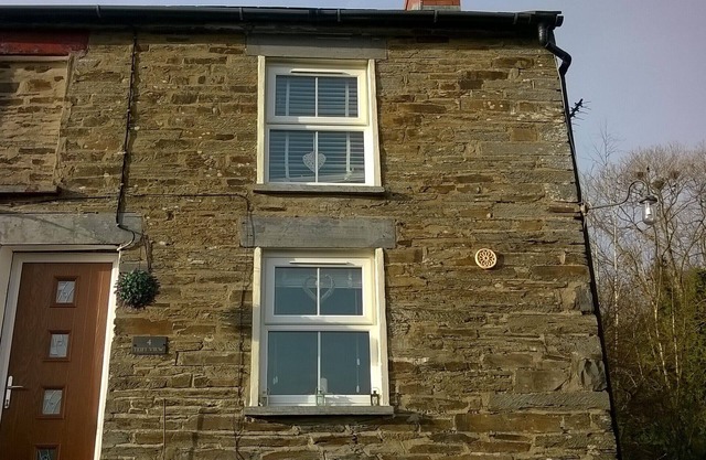 Lovely end of row character cottage with stunning views over the River Teifi
