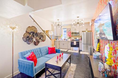 Lovely Family Home Near Universal with Patio and Games