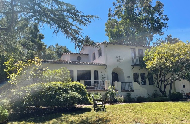 Lovely Furnished Stanford Campus Home for 1-2 Months Spring 2025