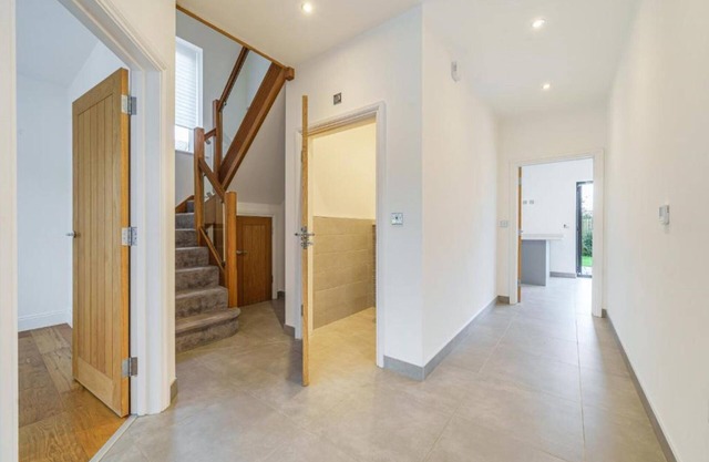 Lovely Home at 2 Swallows Close