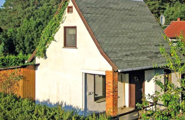 Lovely home in Carpin with WiFi