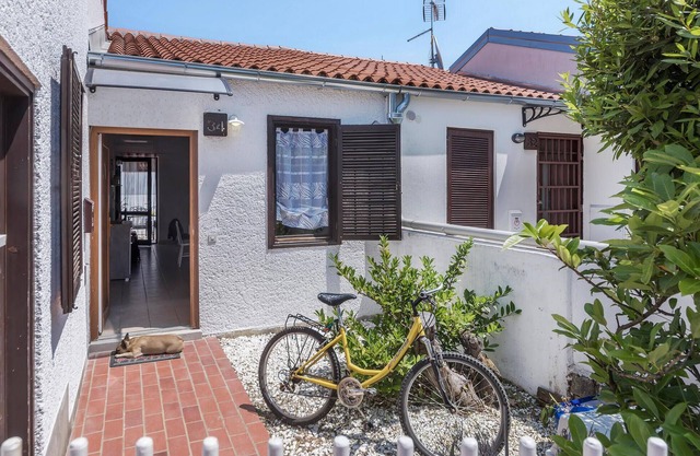 Lovely home in Cervar Porat with WiFi