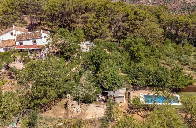 Lovely home in El Gastor