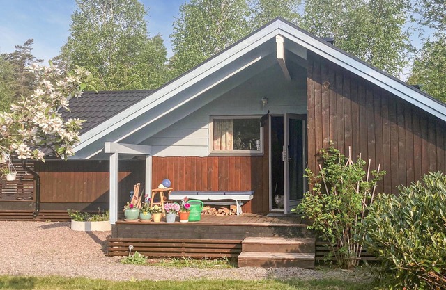 Lovely home in Heberg with sauna