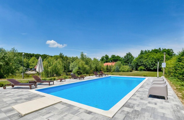 Lovely home in Mala Ludina with sauna