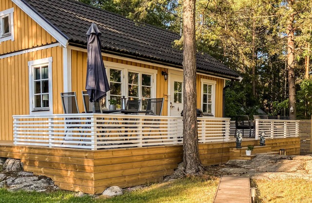 Lovely home in Strängnäs with kitchen
