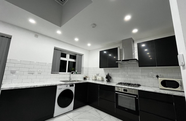 Lovely home near BHX, NEC