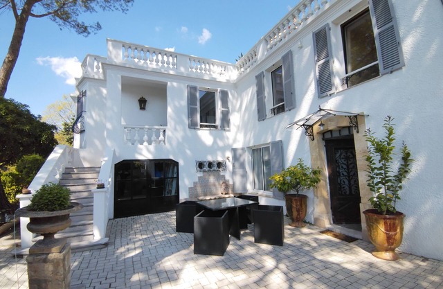 Lovely house.