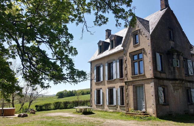 Lovely house with character in Ségur-les-Villas