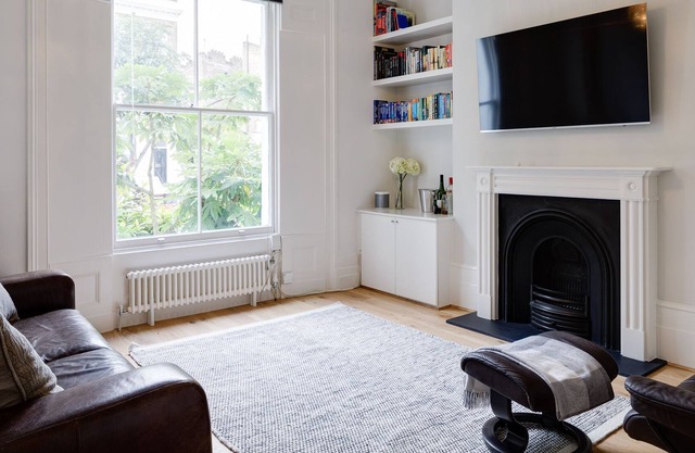 Lovely Islington Apartment - 2 Bedroom with Garden