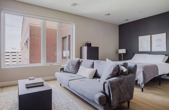 Lovely Kendall Square Studio w/Gym, W/D & Roof, nr MIT, by Blueground