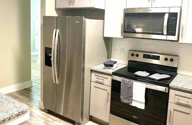 Lovely Luxury smart 2bdr apartmnt keyless/Nostairs