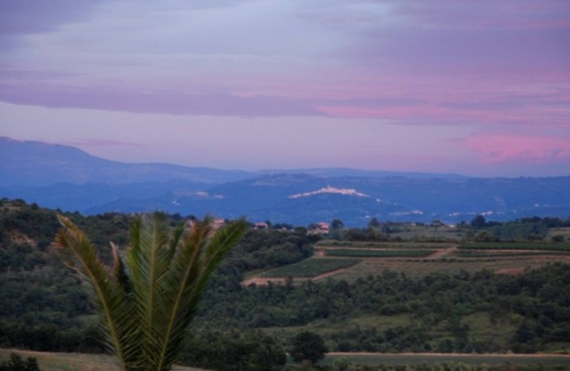 Lovely Luxury Villa, Private Pool With Heating, Fantastic Views Over Vineyards
