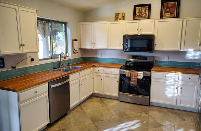 Lovely medium sized home on Las Colinas Golf Course