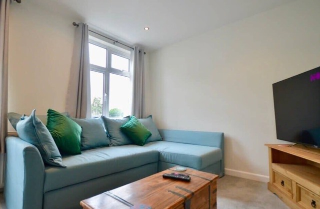 Lovely Modern 1 Bedroom Flat
