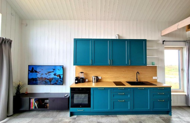 Lovely new 2-bedroom EV friendly apartment