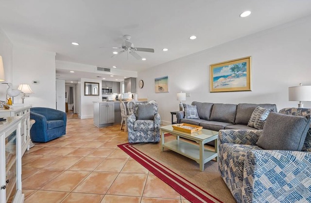 Lovely Oceanfront Surf Villa Retreat