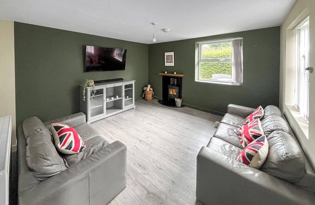 Lovely property in a rural setting but just outside of Canterbury City.