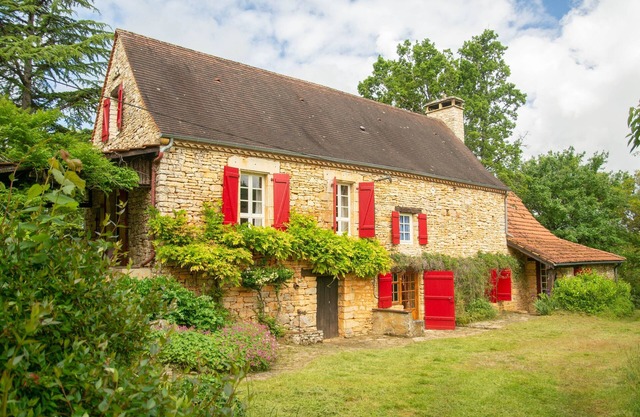 Lovely quiet stay for a couple with private pool
