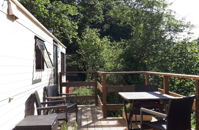 Lovely & Secluded-Rustic Retreat in Nature-Carp Fishing-Log Fire-Exmoor 7m