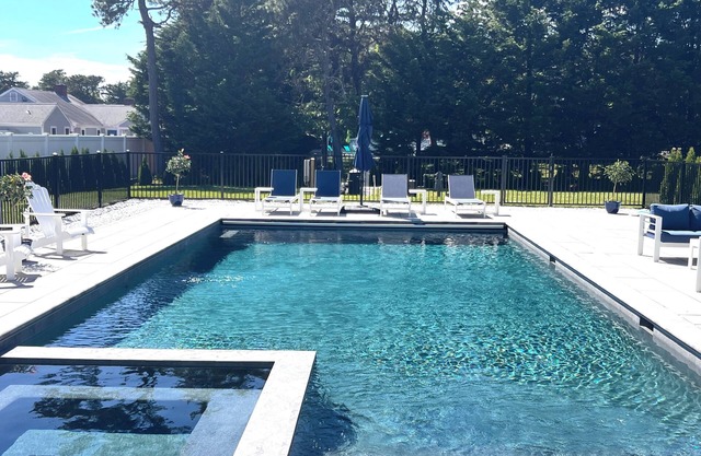 Lovely, spacious home, New In ground Heated Pool & Spa 2024