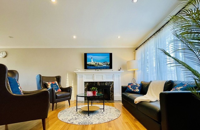 Lovely Step- Free Home with ample parking