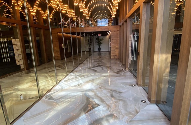 Lovely Unit in the City great for Vacation - Located in Hollywood