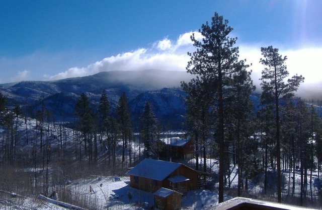 Lovely Vallecito Lake Home Near Durango