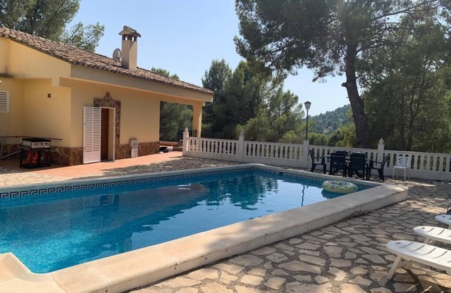 Lovely Villa With Beautiful Views, Private Pool, 4 Double Bedrooms, 2 Bathrooms