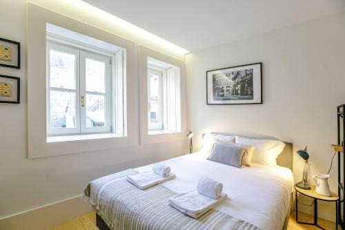 LovelyStay - Taipas Studio with AC