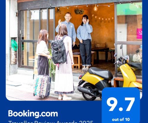 LovesunshineBackpackers