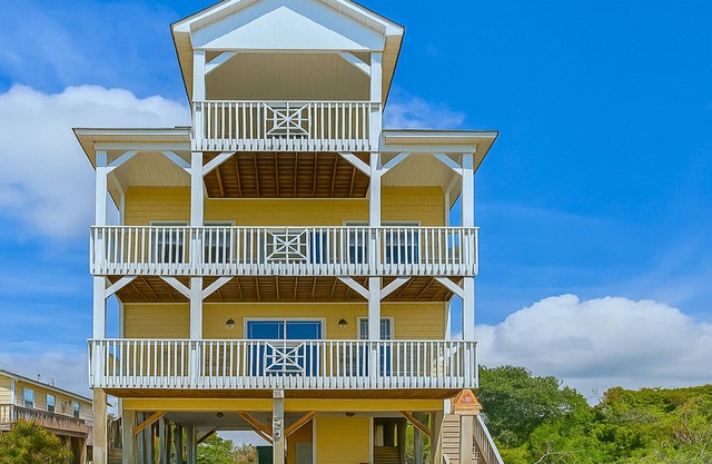 Lovin' Lowe Tide | Pet-Friendly, Elevator + Ocean Views