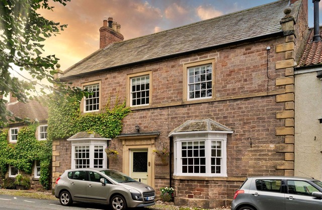 Low Green Cottage by Interhome