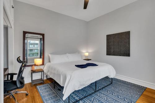 Lower Garden District Home Festival Season Stay