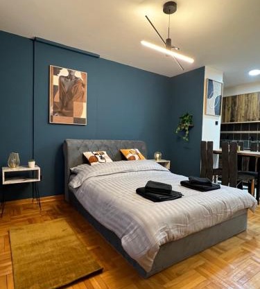 LP Premium Studio