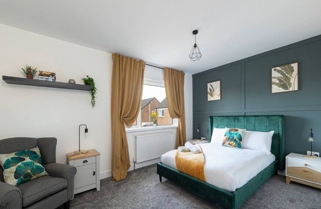 Luke Stays - Gray Ave