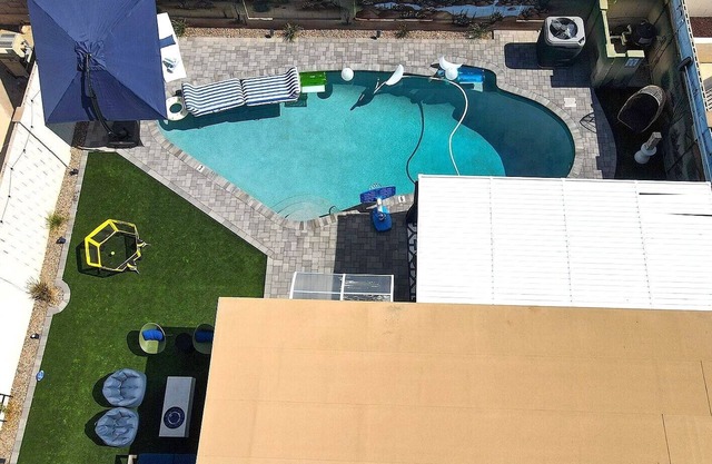 Lunar: Old Town, 2 Kings, Heated Pool, Spa, Game Room, West World, Fashion Sq.