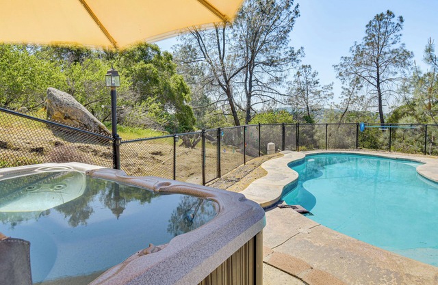 Lush Coarsegold Getaway w/Private Pool & Patio