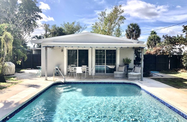 Lush, Private Retreat with Huge Heated Pool!