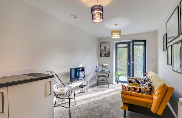 Luton Cozy and Lovely Stay for Contractors