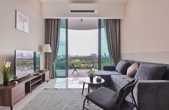 Lux 2BR Apt Mt Kiara KL, Nice View, Free Parking