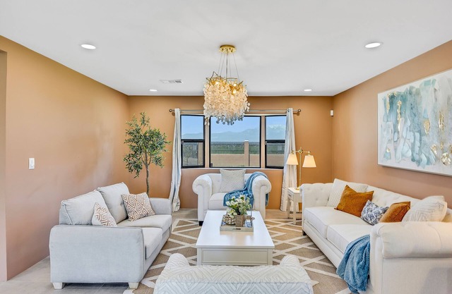 LUX - A Dream Relax getaway Oasis Vacation Home with Amazing Views all around