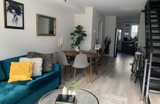 LUX and Modern Newly Renovated Greys Ferry Home Near Center City