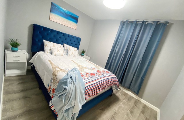 LUX CONDO NEAR DOWNTOWN and now offering car rental service.