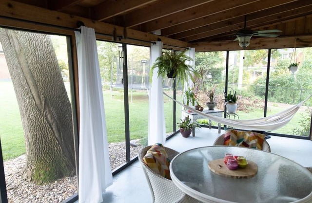 LUX Holiday Retreat w/Fireplace/Outdoor Dining