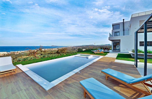 Lux Villa 107 with Private Pool & Panoramic View