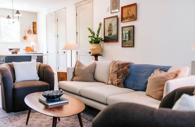 Luxe 2BR Game Day Retreat by MHM Luxury Properties